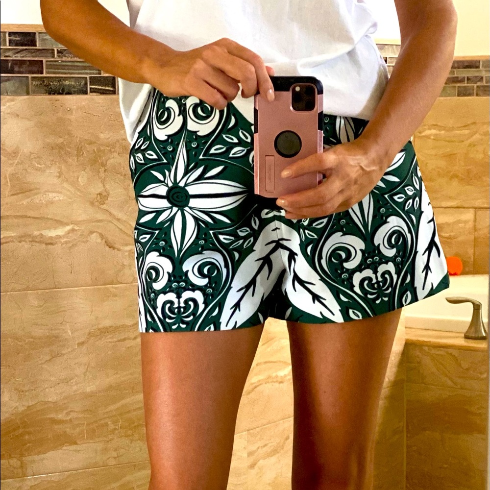 Finders keepers shorts